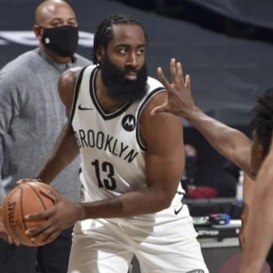  杜兰特复出砍31分篮网止连败  